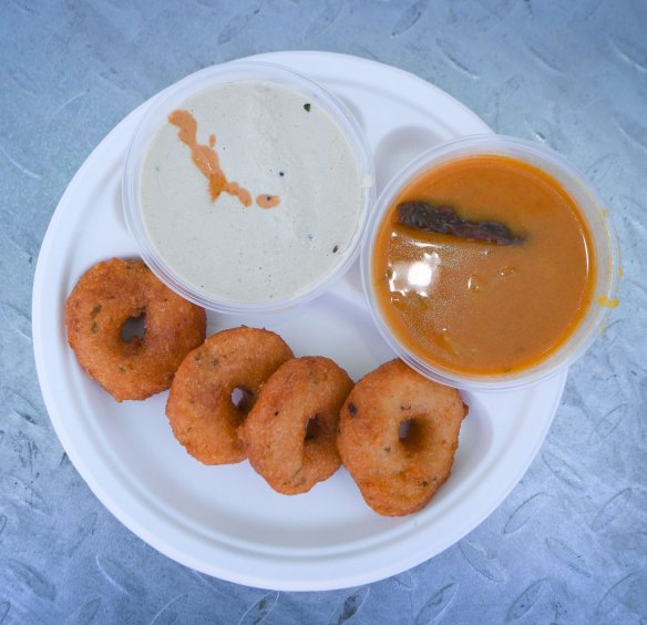 Vada (fritters).