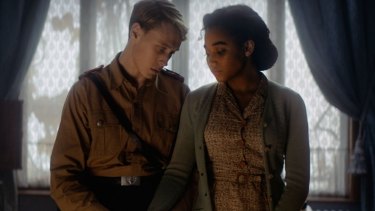George MacKay and Amandla Stenberg in Where Hands Touch.