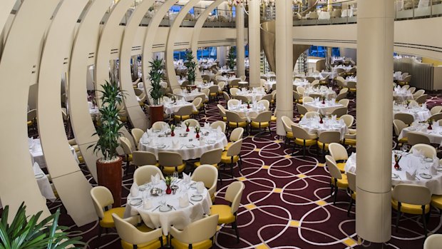 Koningsdam's dining room.