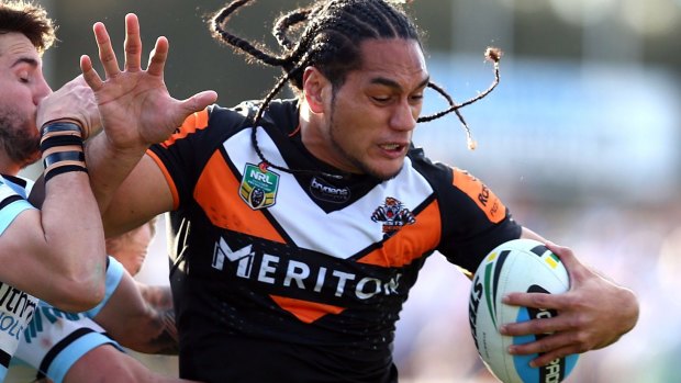 An email mix-up saw Martin Taupau's new contract revealed by a Canadian theatre critic.