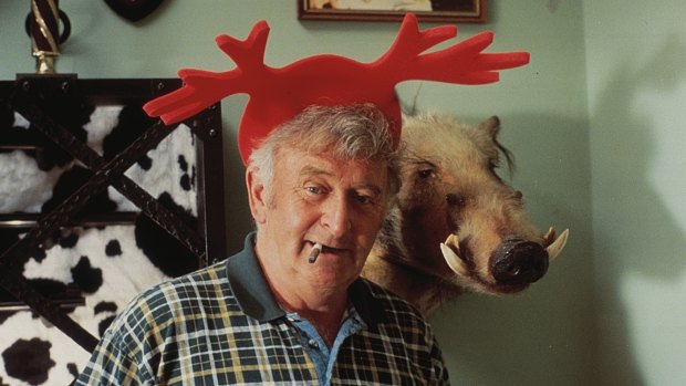 Terry Gill in a scene from the 1998 Christmas-themed Australian film Crackers.
