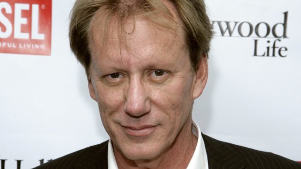 Before pursuing a career in showbiz, Golden globe-winning actor James Woods was a gifted student who studied political science at MIT. 