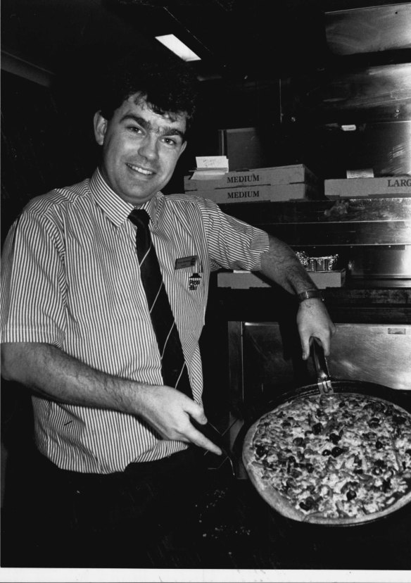 Bathurst Pizza Hut manager Bruce Buchanan in 1990.