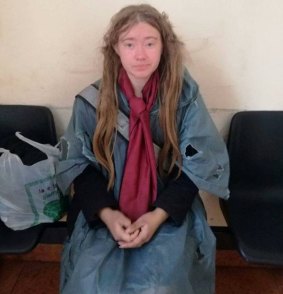 Who is the mystery English-speaking girl living on the streets on Rome?