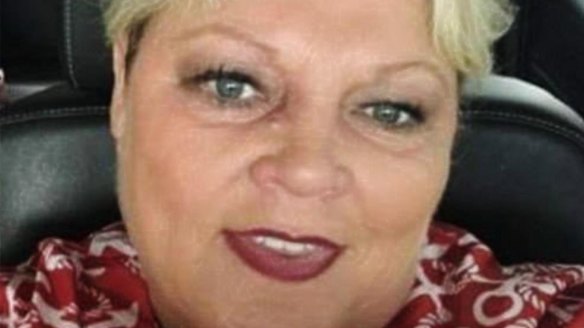 Pamela Ramsey Taylor wrote of Michelle Obama: "I'm tired of seeing an ape in heels."