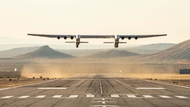 The Stratolaunch aircraft completed its first flight, flying for 2.5 hours over the Mojave Desert, reaching a top speed of 189 mph. 