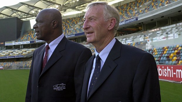 Lindsay Kline (right) with former West Indies fast bowler Wes Hall at the Gabba in 2000 to mark the 40th anniversary of the first tied Test.