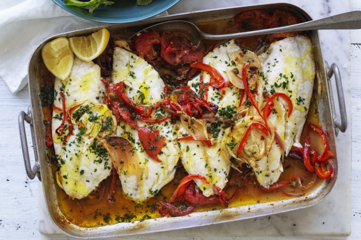 Roasted snapper with fennel and tomato