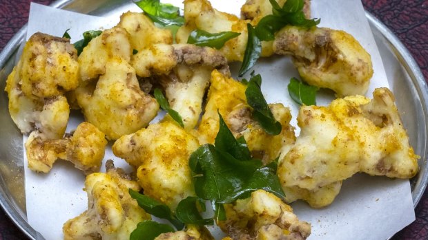 Fried cauliflower, curry salt dish.