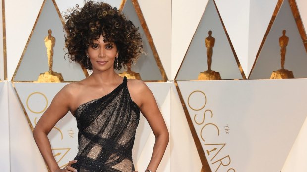 Halle Berry arrives at the Oscars.