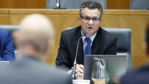 Committee deputy chairman Matt Thistlethwaite puts a question to Ian Narev, Commonwealth Bank of Australia chief executive.