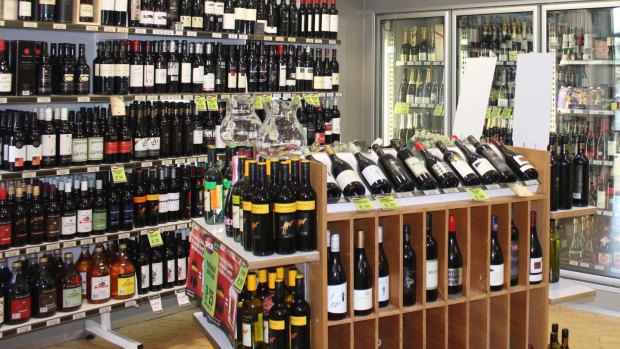 The big supermarket chains are increasingly dominating the liquor retailing market.