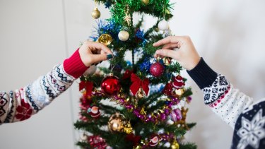 Just when should you decorate your Christmas tree? And when should it come down.