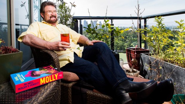 The book industry plans to put its case opposing copyright changes to Senator Derryn Hinch.