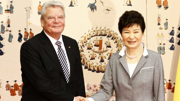 South Korean President Park Geun-hye meeting her German counterpart Joachim Gauck at the presidential house in Seoul on Monday. 