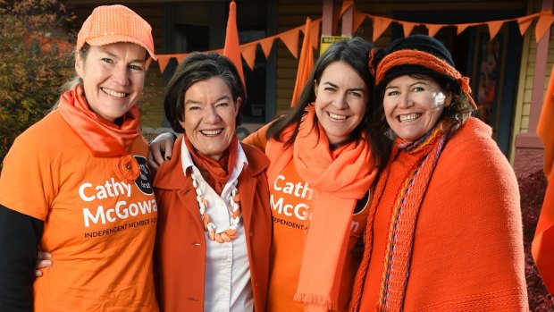 Cathy McGowan team gets ready before the last day of the election campaign.  From left: Mim McGowan, Cathy McGowan, Eliza Ginnivan, Ruth McGowan.