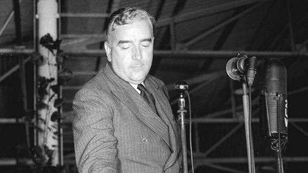 Robert Menzies is remembered by Derryl Hinch as a 'terribly imperious man'.