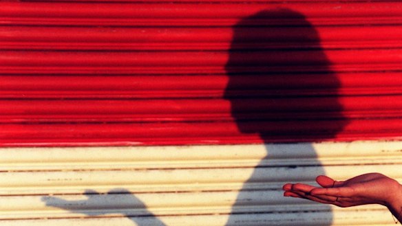 Low-paid workers are worst impacted by an old law that applies a $450 threshold for compulsory super.