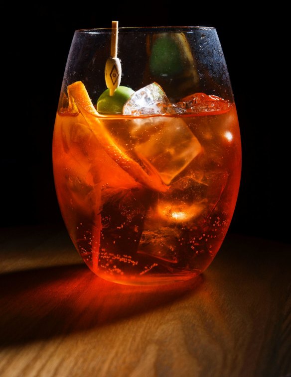 Dirty Aperol spritz.