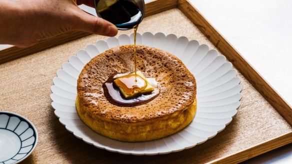 Super-fluffy Japanese-style hotcakes.