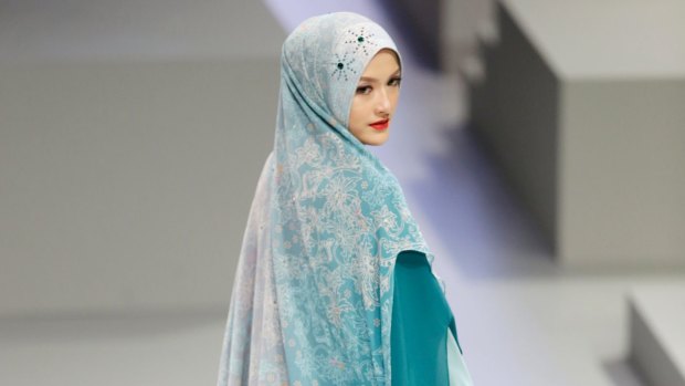 A model wears a creation from SI.SE.SA at Indonesia Fashion Week.