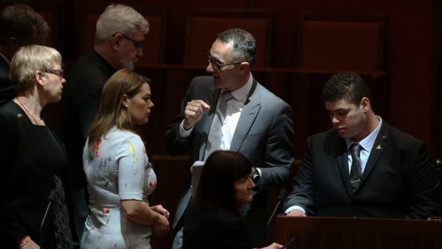 Greens leader Richard Di Natale wants federal parliament to legislate a framework for national euthanasia laws.