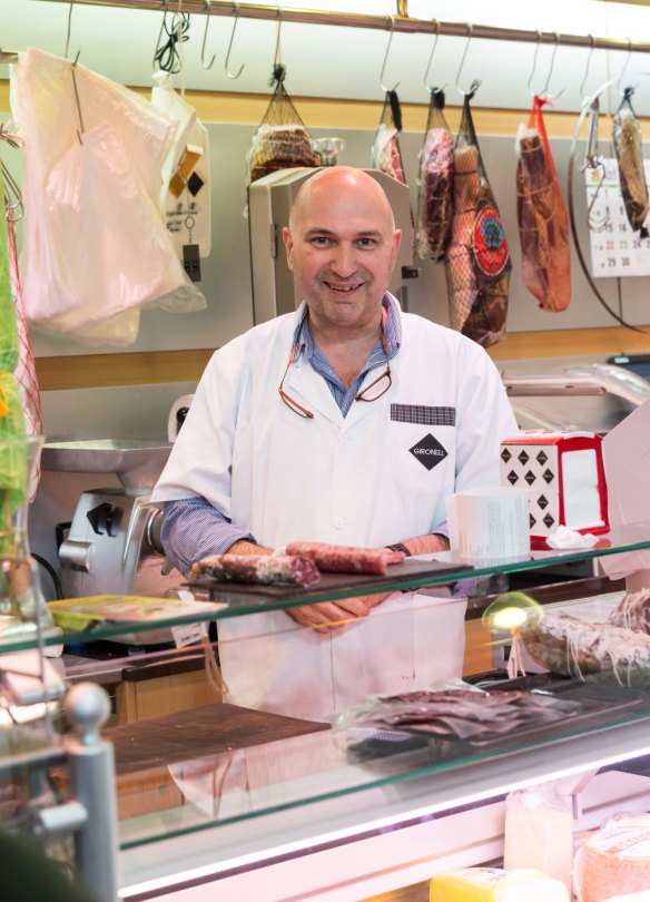 Locals flock to the Mercat del Lleo for delicious smallgoods, fresh produce and pastries.