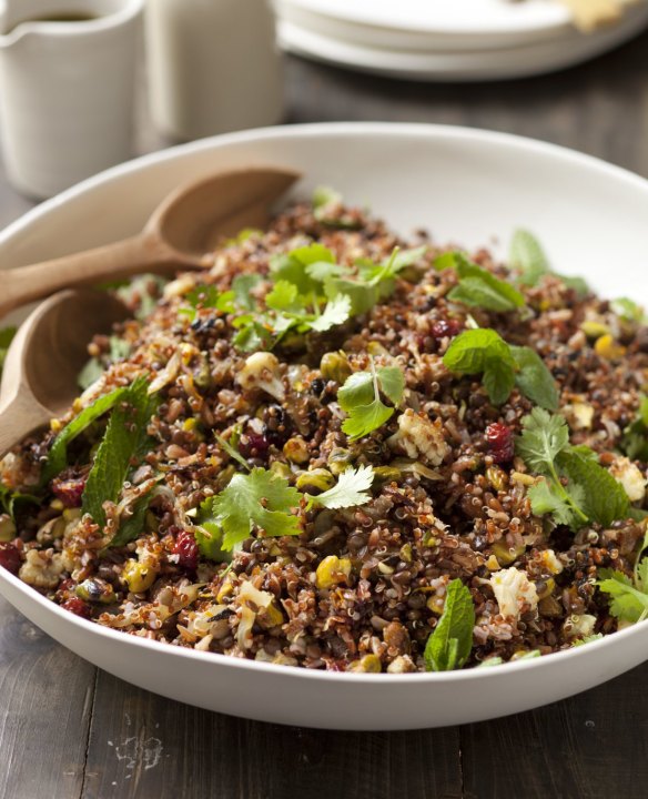 Quinoa and red rice salad with spicy cauliflower and black lentils.