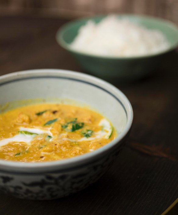 Mashed prawn curry is the go-to dish at Long Chim.