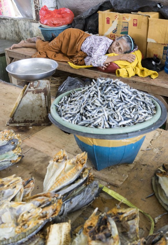 Pasar Ikan (fish market) in the Indonesian town of Labuan Bajo.