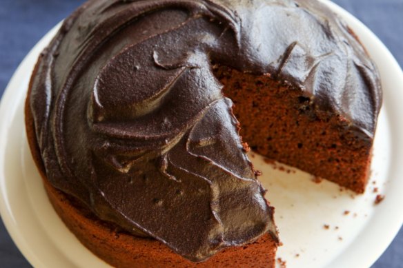 Fast and easy chocolate cake.