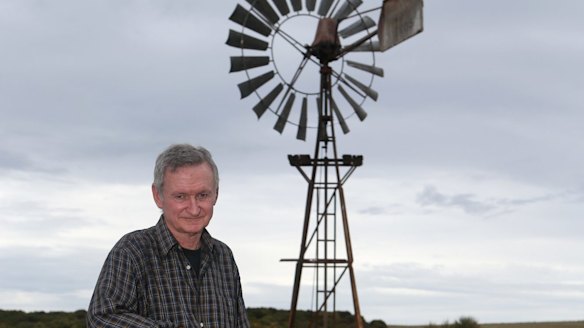 The author is passionate about his extensive 'backyard', which he regenerated himself from scratch. 