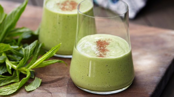 Pete Evans' green smoothie with avocado 