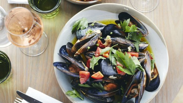 A shareable serve of Spring Bay mussels, bottomless fries and BYO wine at Bar Elvina.