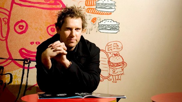 Grill'd founder Simon Crowe wants to sit down with Paul Hogan. 