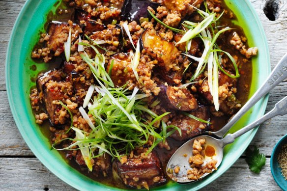 Stir-fried pork and eggplant.