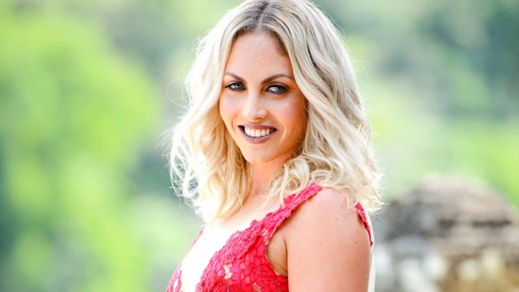 Nikki Gogan as a contestant on The Bachelor in 2016.