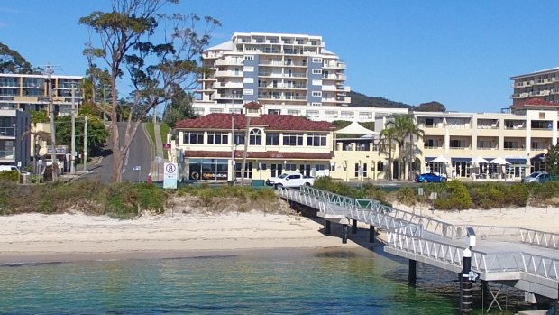 Logistics magnate Jay McPhee is selling the Country Club Hotel in Shoal Bay, NSW.