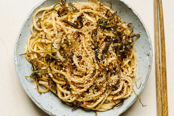 Spring onion oil noodles.