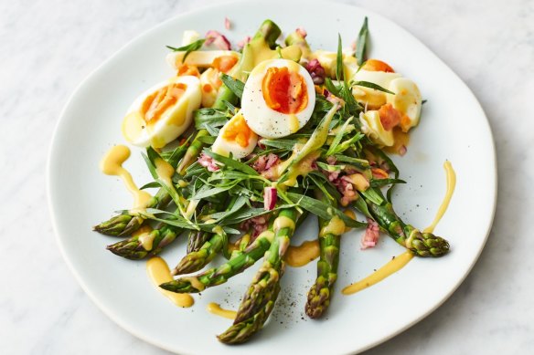 Jamie Oliver's asparagus, eggs and French dressing.