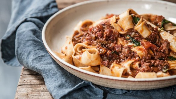 Sausage ragu with pappardelle from Karen Martini's New Kitchen cookbook.
Karen Martini - New Kitchen :
Sausage Ragu with Pappardelle