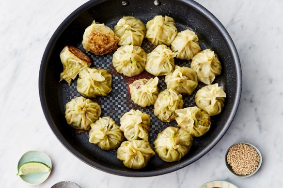 Crispy-bottomed steamed dumplings.