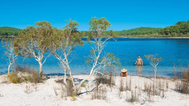 Lake McKenzie, Fraser Island, Queensland.