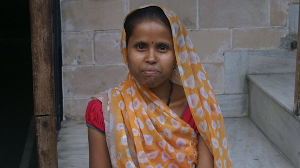 Rubina Amin's husband divorced her, declaring she was no longer attractive to him.