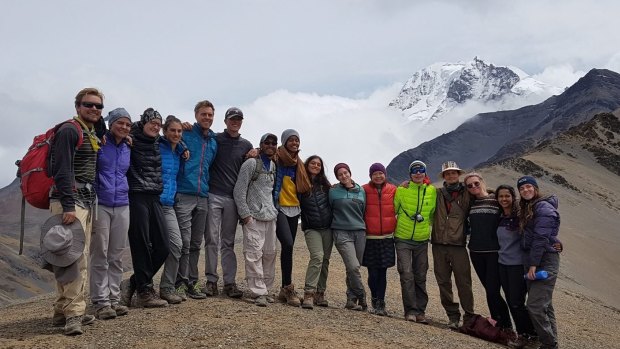 Malia Obama, center, travelled with a group on an educational trip to the Cordillera Real mountain range in Bolivia. Credit Bolivian Mountain Guides, via European Pressphoto Agency