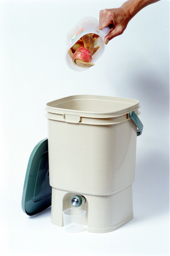 A Bokashi bucket makes the most of food waste.