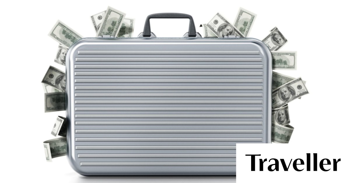 Should I lock my suitcase when I fly? Luggage security when travelling