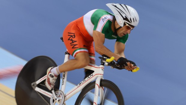 Iranian paracyclist Bahman Golbarnezhad, 48, has died after a serious crash during the men's C4-5 road race at the Paralympics in Rio de Janeiro. 