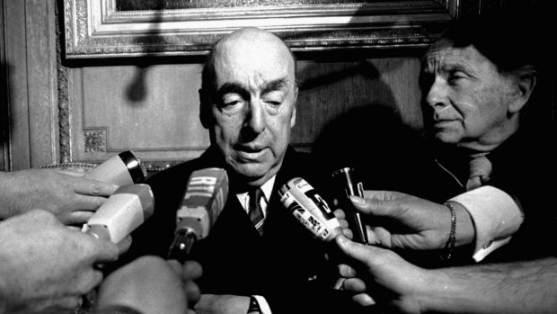 Pablo Neruda talks with reporters in Paris after being named winner of the 1971 Nobel Prize in Literature. 