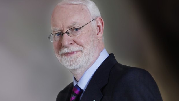 David Stratton will return to the ABC in 2016 to host a three-part series on the history of Australian cinema.